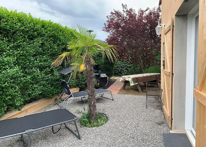 Appartement Avec Jardin Prive Greoux Les Bains Au Bord Du Verdon